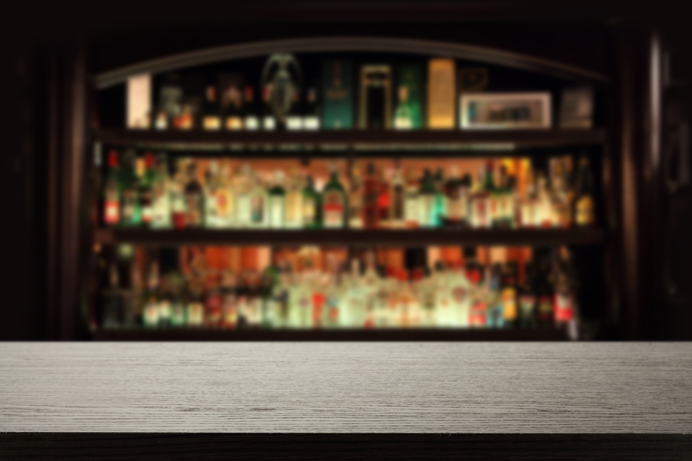 a blurry image of a bar