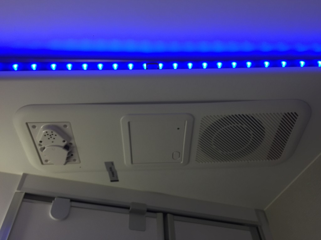 The only thing that made the business class lavs feel Star Wars-ish was the blue light scheme on the ceiling