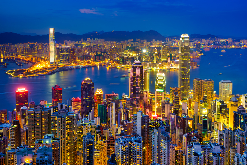 Fly to Hong Kong for Only $434 on United - Le Chic Geek